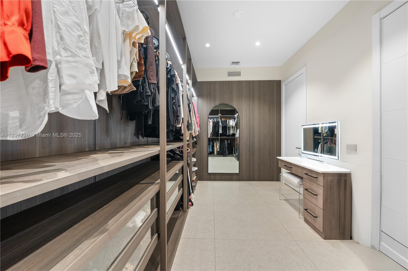 9450 SW 98th St Miami, FL 33176