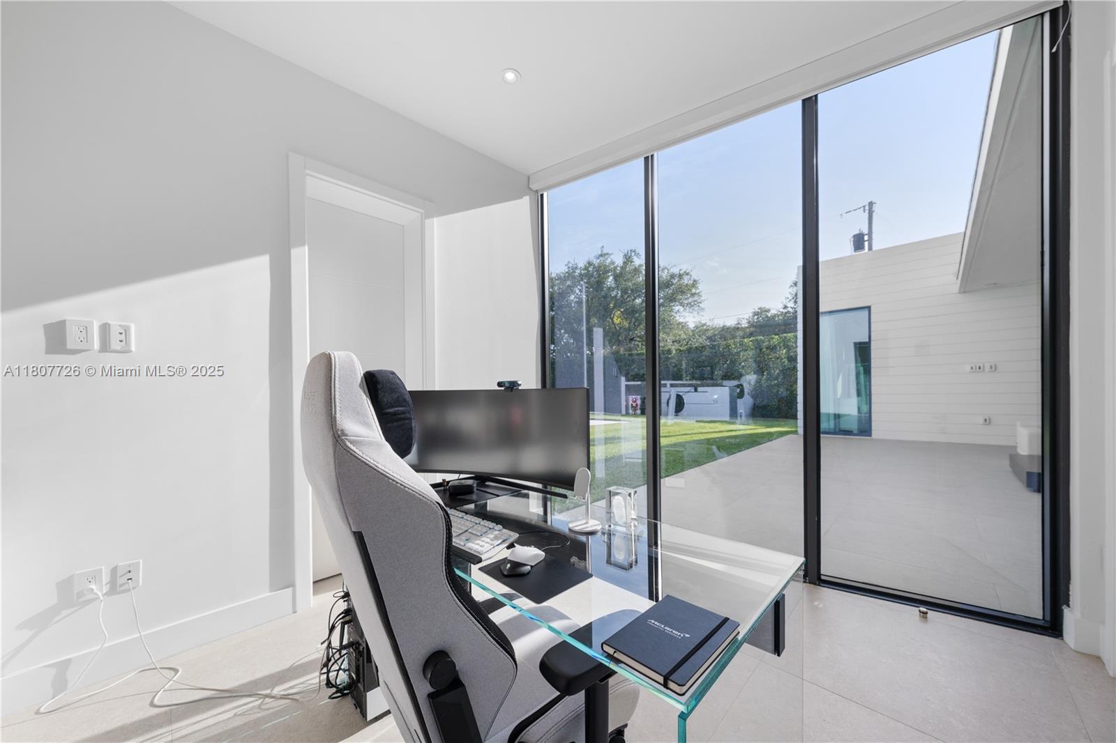 9450 SW 98th St Miami, FL 33176