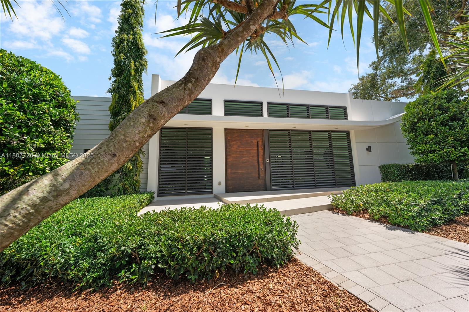 9450 SW 98th St Miami, FL 33176