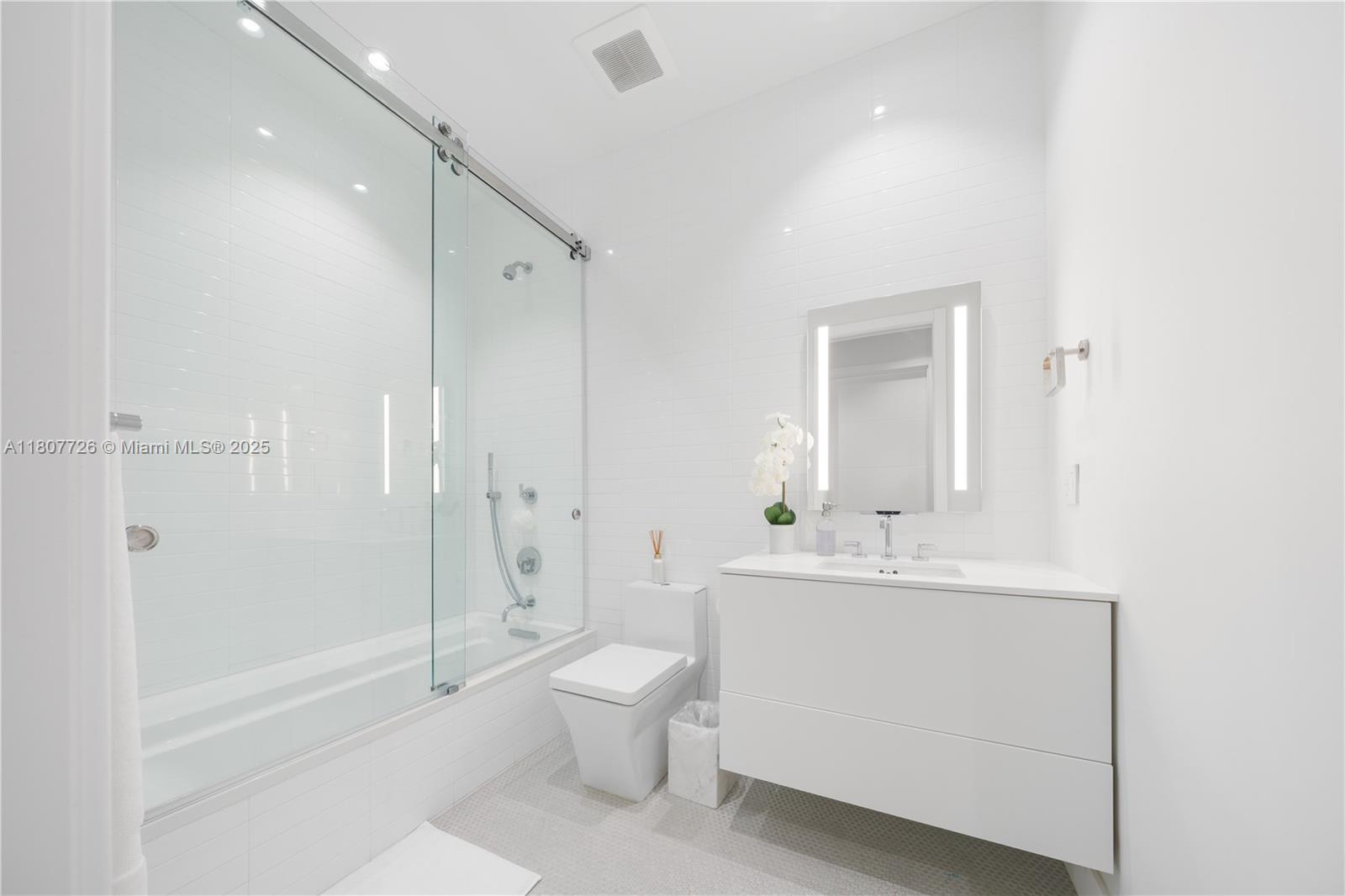 9450 SW 98th St Miami, FL 33176