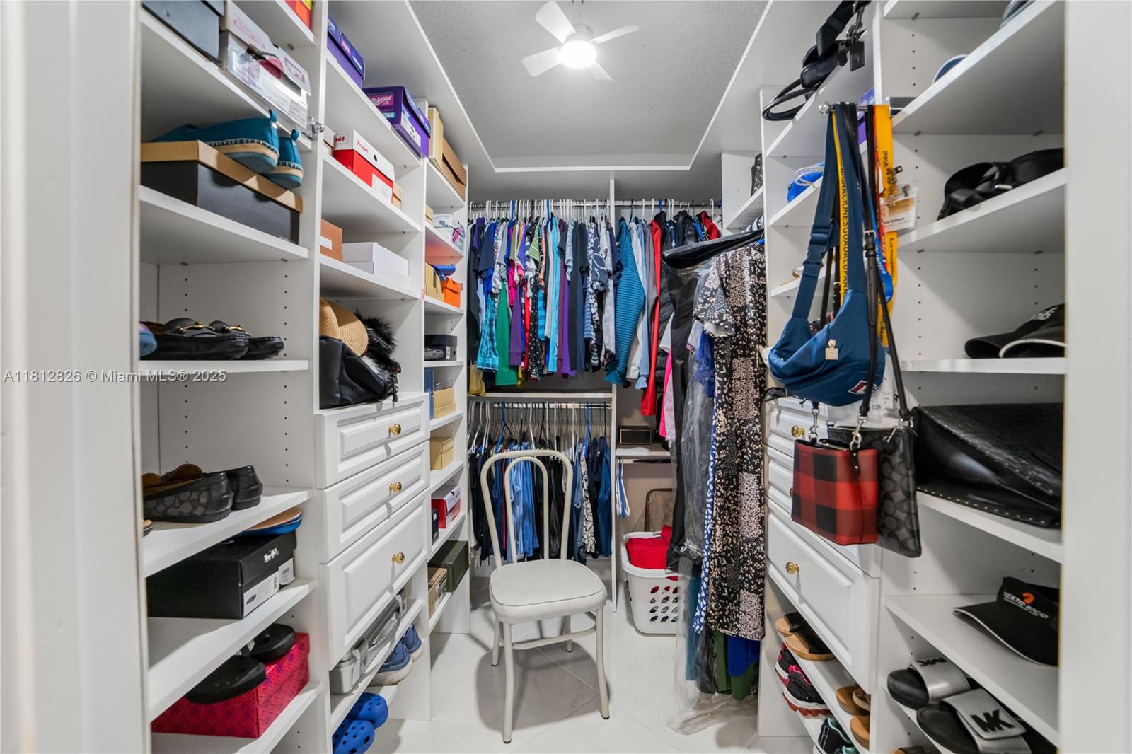 16300 Golf Clb Rd #411 Weston, FL 33326