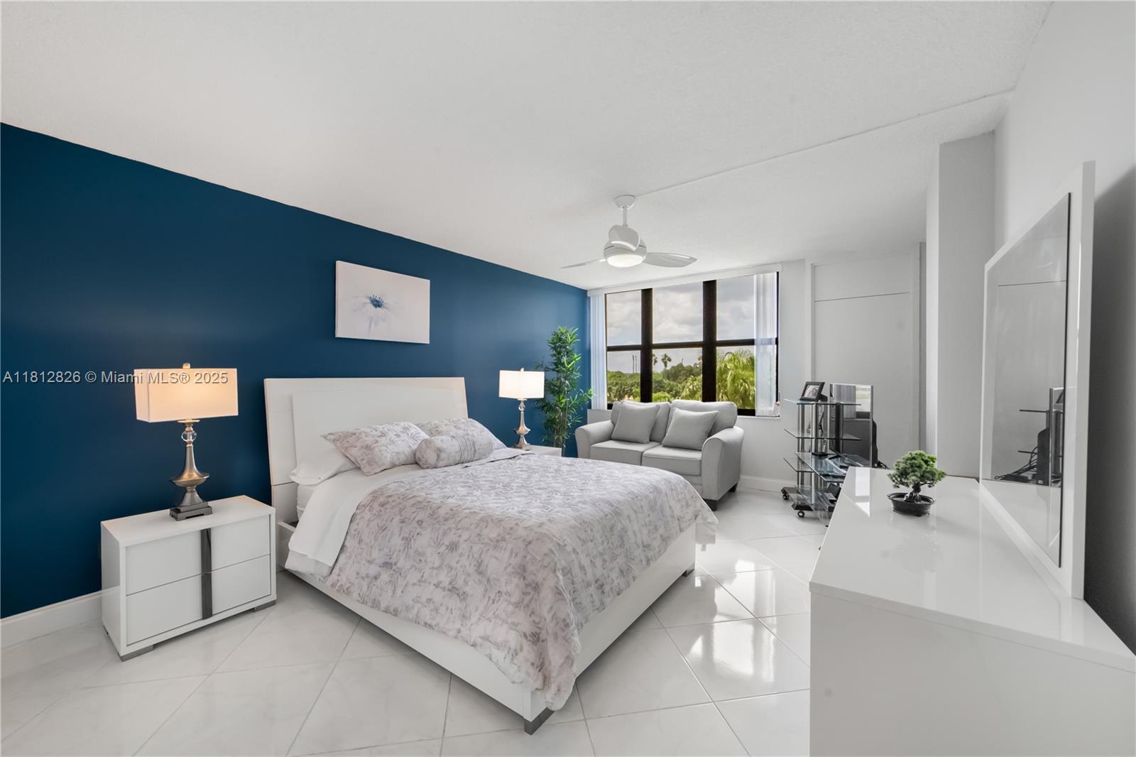 16300 Golf Clb Rd #411 Weston, FL 33326