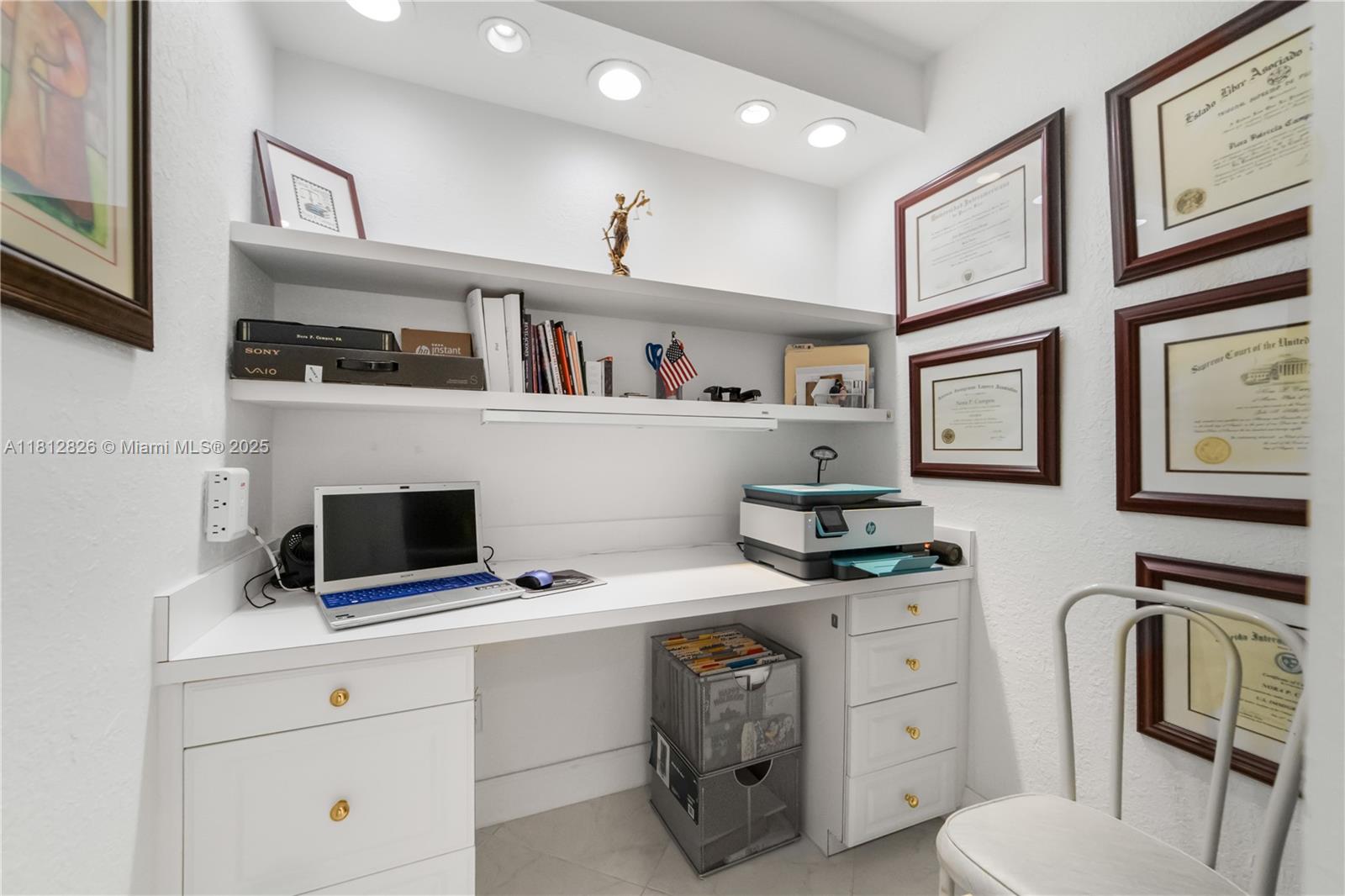 16300 Golf Clb Rd #411 Weston, FL 33326