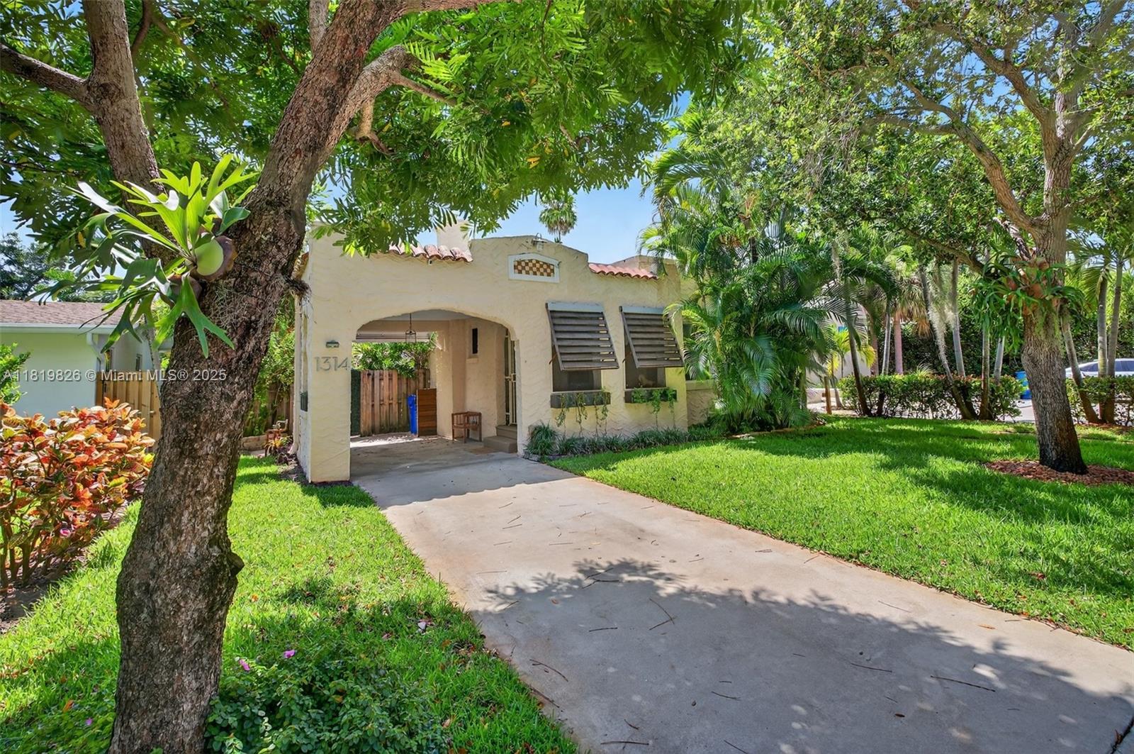 1314 SE 1st Ave Fort Lauderdale, FL 33316 1314 SE 1st Ave Fort Lauderdale, FL 33316