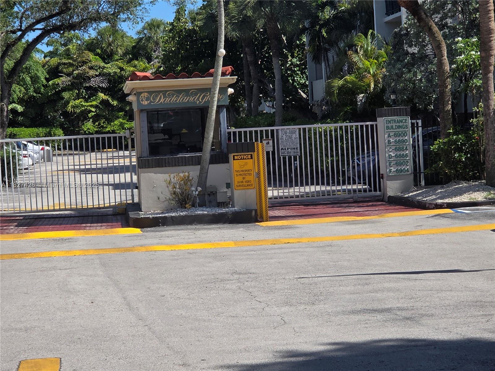 6900 N Kendall Dr #A310 Pinecrest, FL 33156