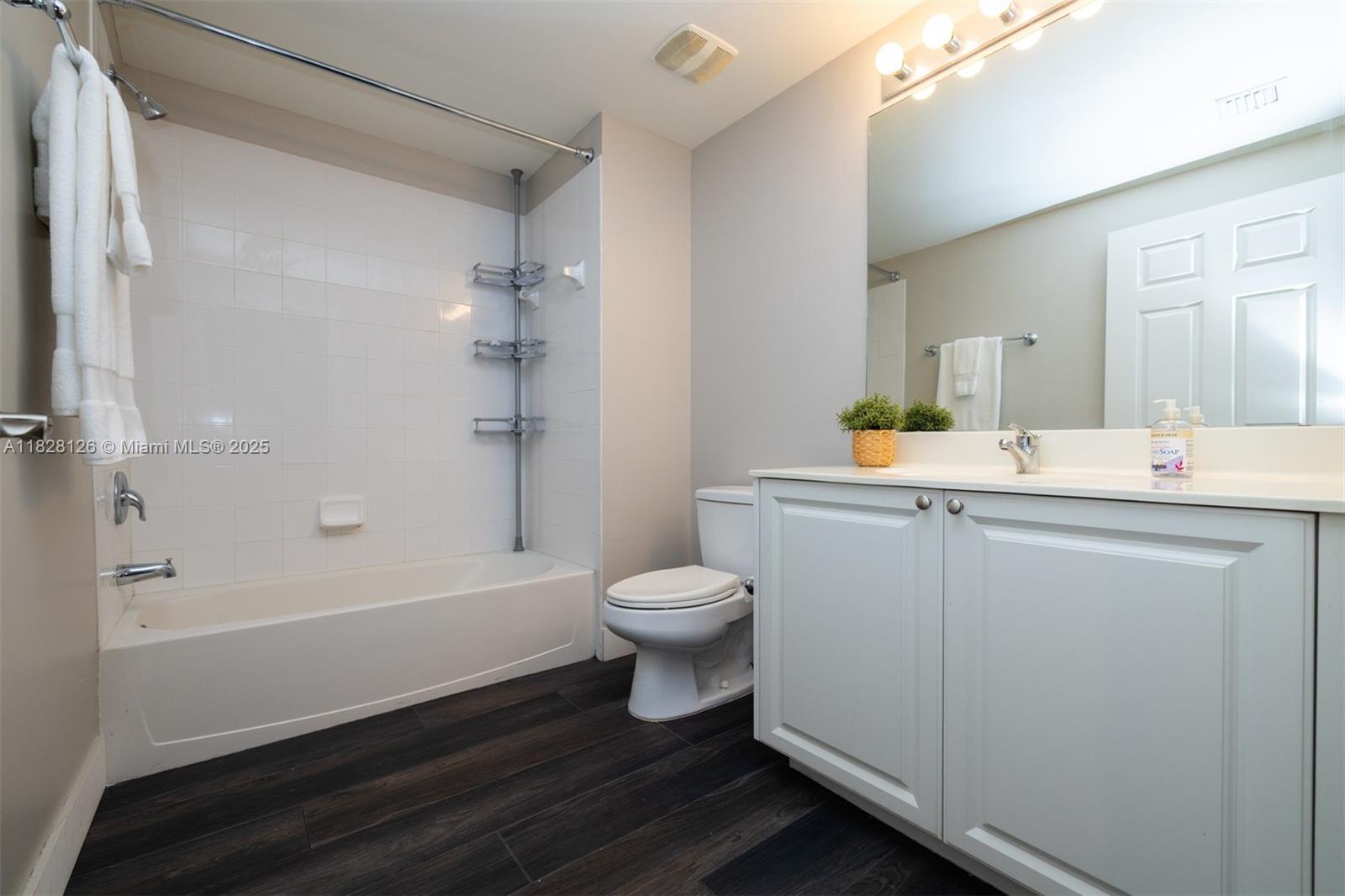 888 S Douglas Rd #PH07 Coral Gables, FL 33134