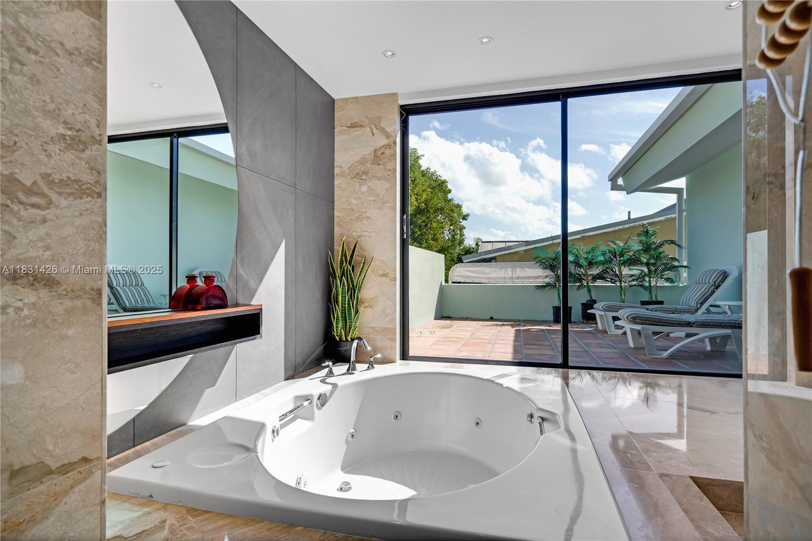 3520 Rockerman Rd Miami, FL 33133