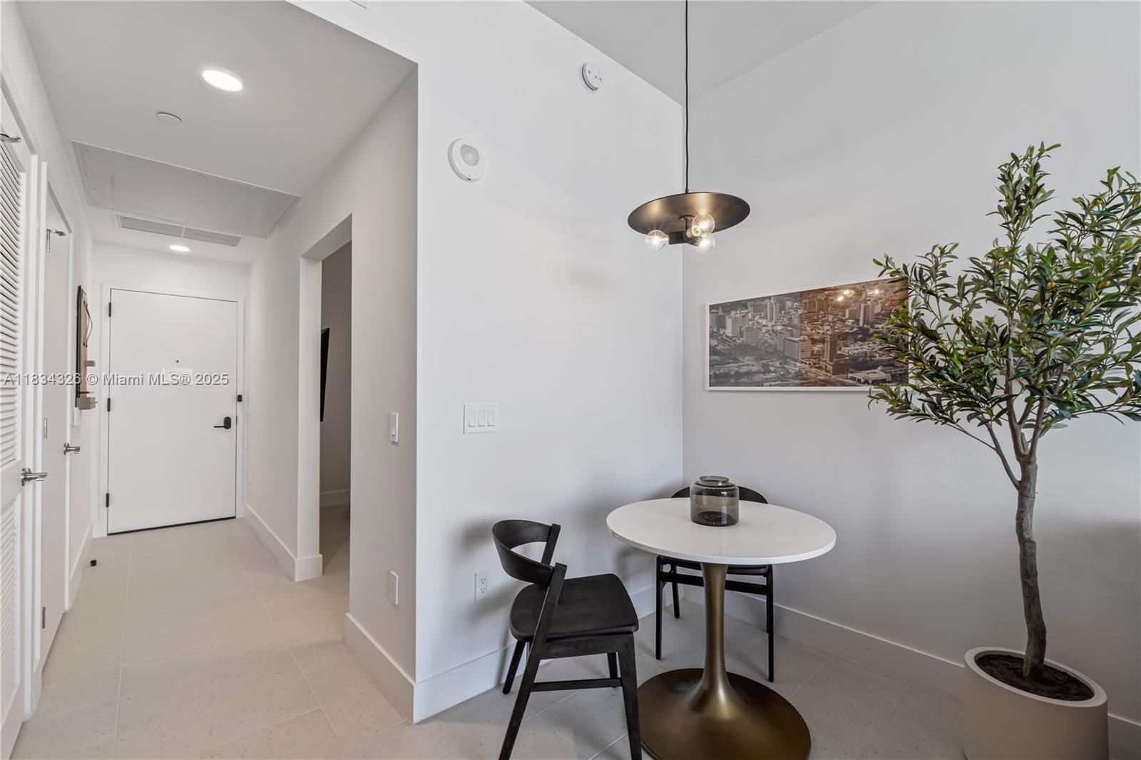 image Gale Residences3
