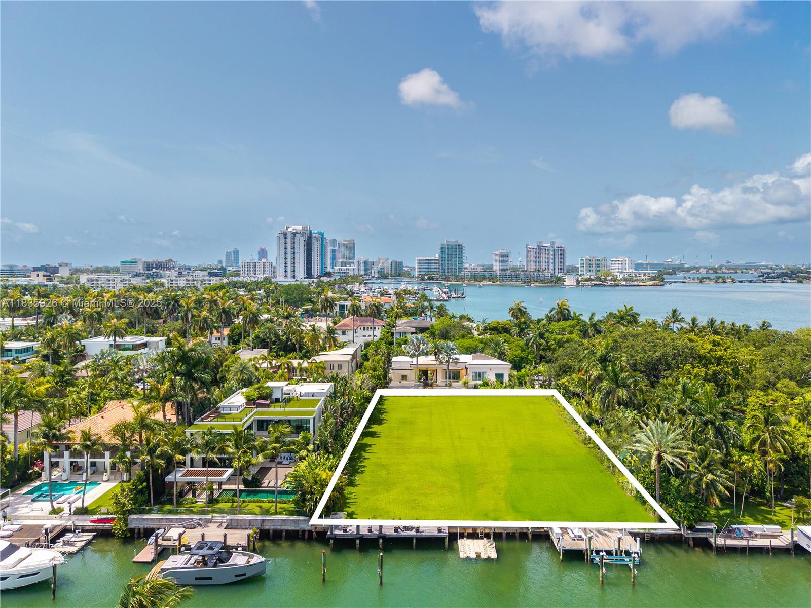 1839 + 1833 W 24th St Miami Beach, FL 33140 1839 + 1833 W 24th St Miami Beach, FL 33140