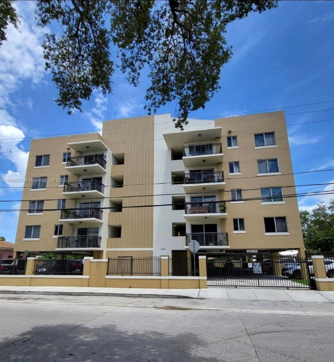 2647 NW 25th Ave #411
