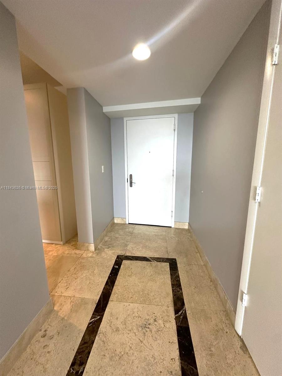 1800 S Ocean Dr #3707