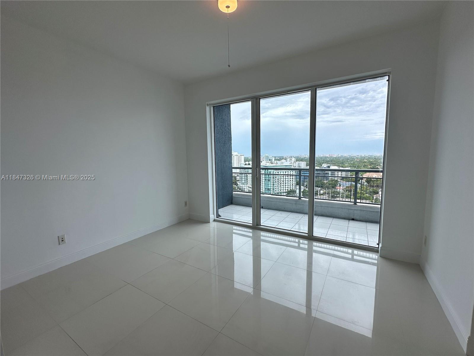 image Infinity At Brickell Cond9