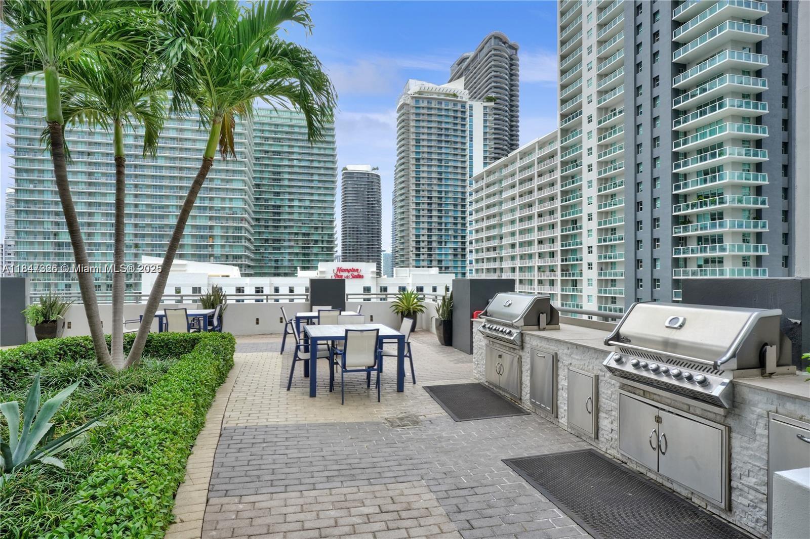 image Infinity At Brickell Cond18