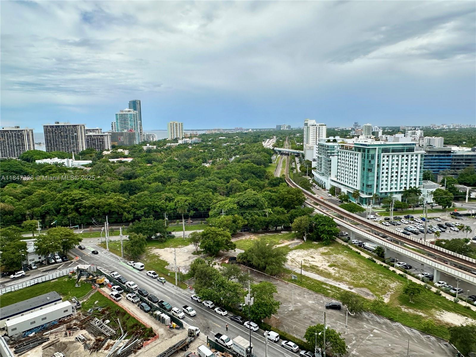 image Infinity At Brickell Cond2