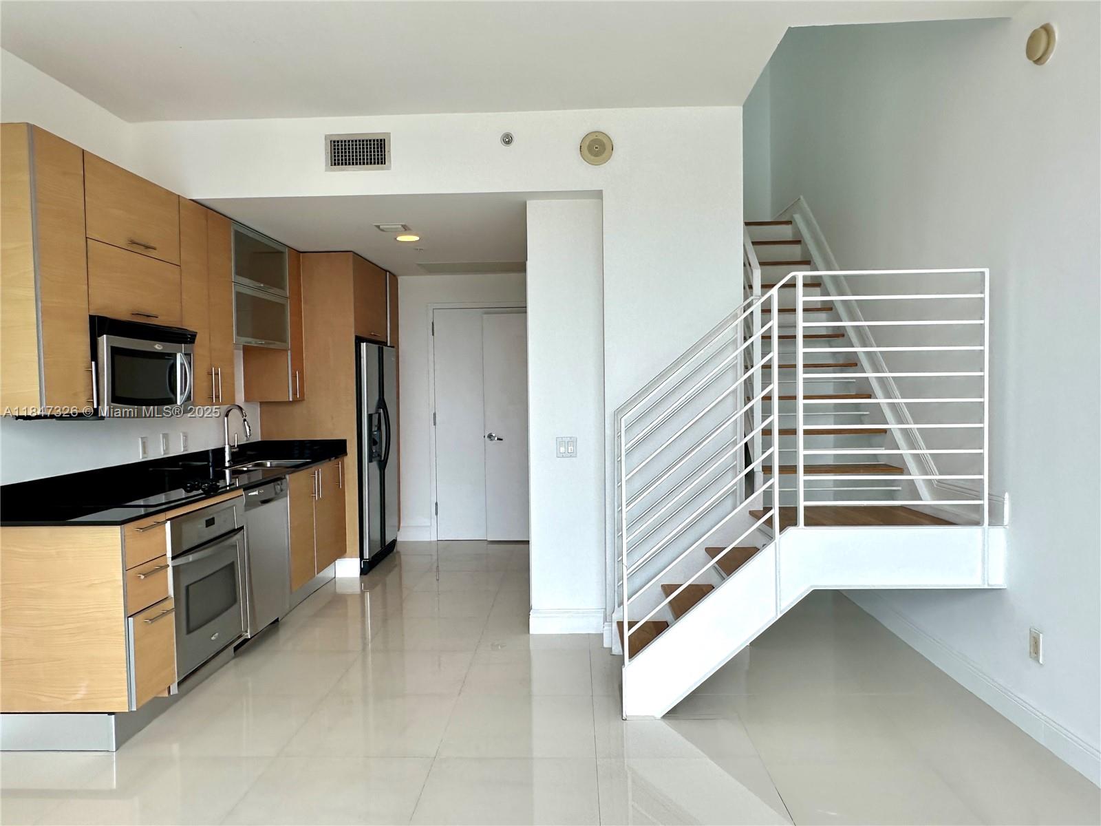 image Infinity At Brickell Cond4