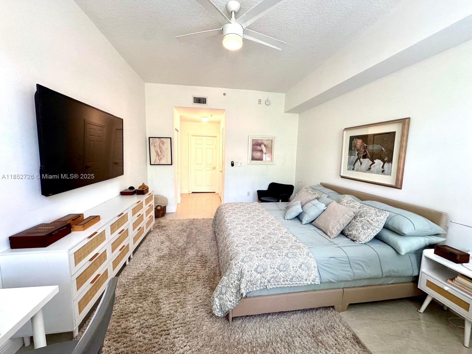image Alaqua Condo24