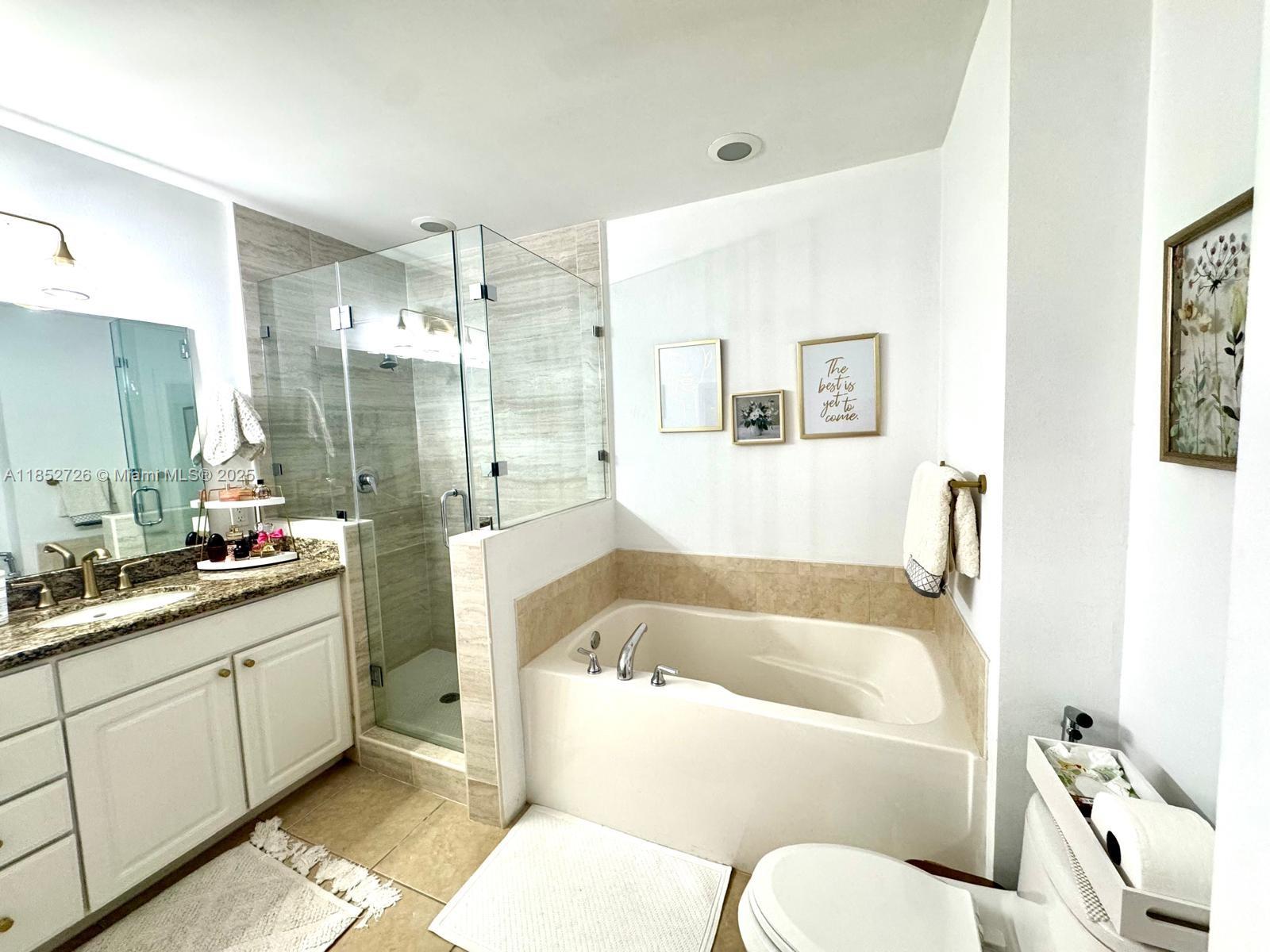 image Alaqua Condo26