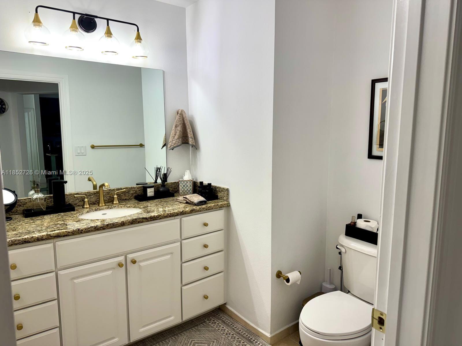 image Alaqua Condo36