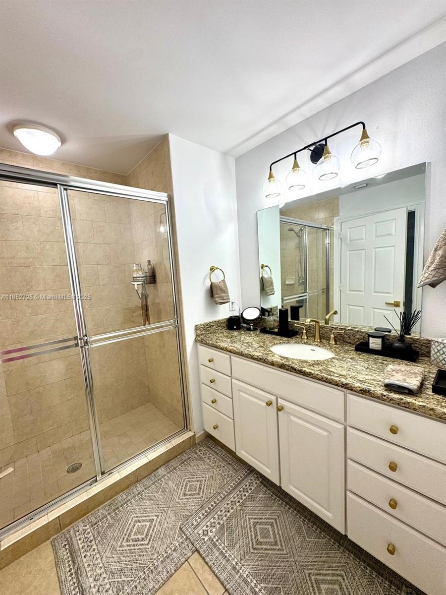 image Alaqua Condo37