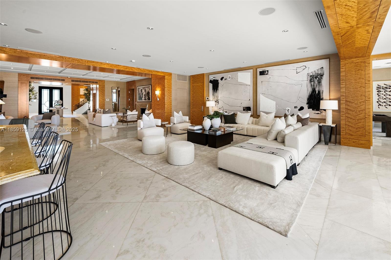 5940 N Bay Rd Miami Beach, FL 33140 5940 N Bay Rd Miami Beach, FL 33140