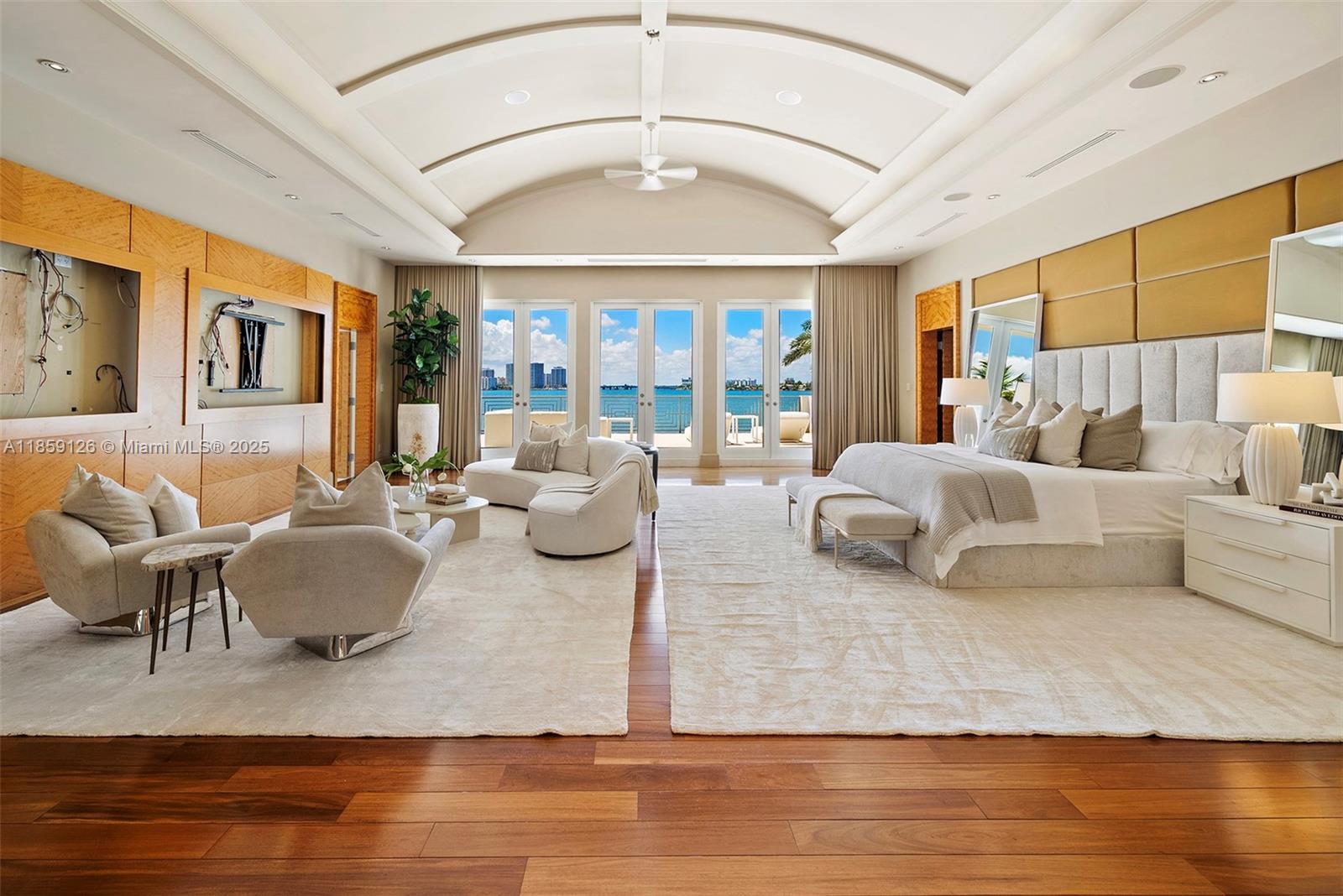 5940 N Bay Rd Miami Beach, FL 33140 5940 N Bay Rd Miami Beach, FL 33140