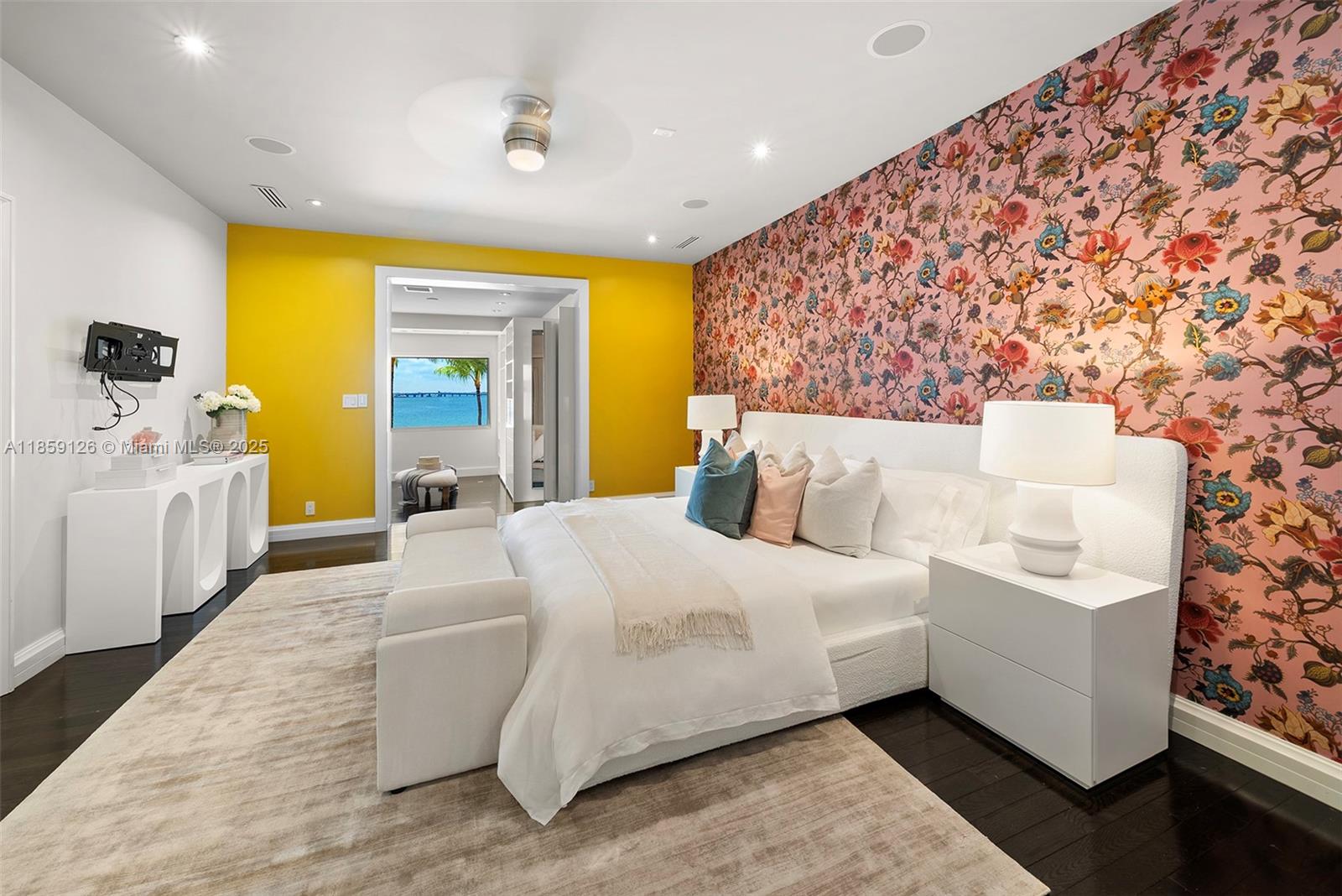 5940 N Bay Rd Miami Beach, FL 33140 5940 N Bay Rd Miami Beach, FL 33140