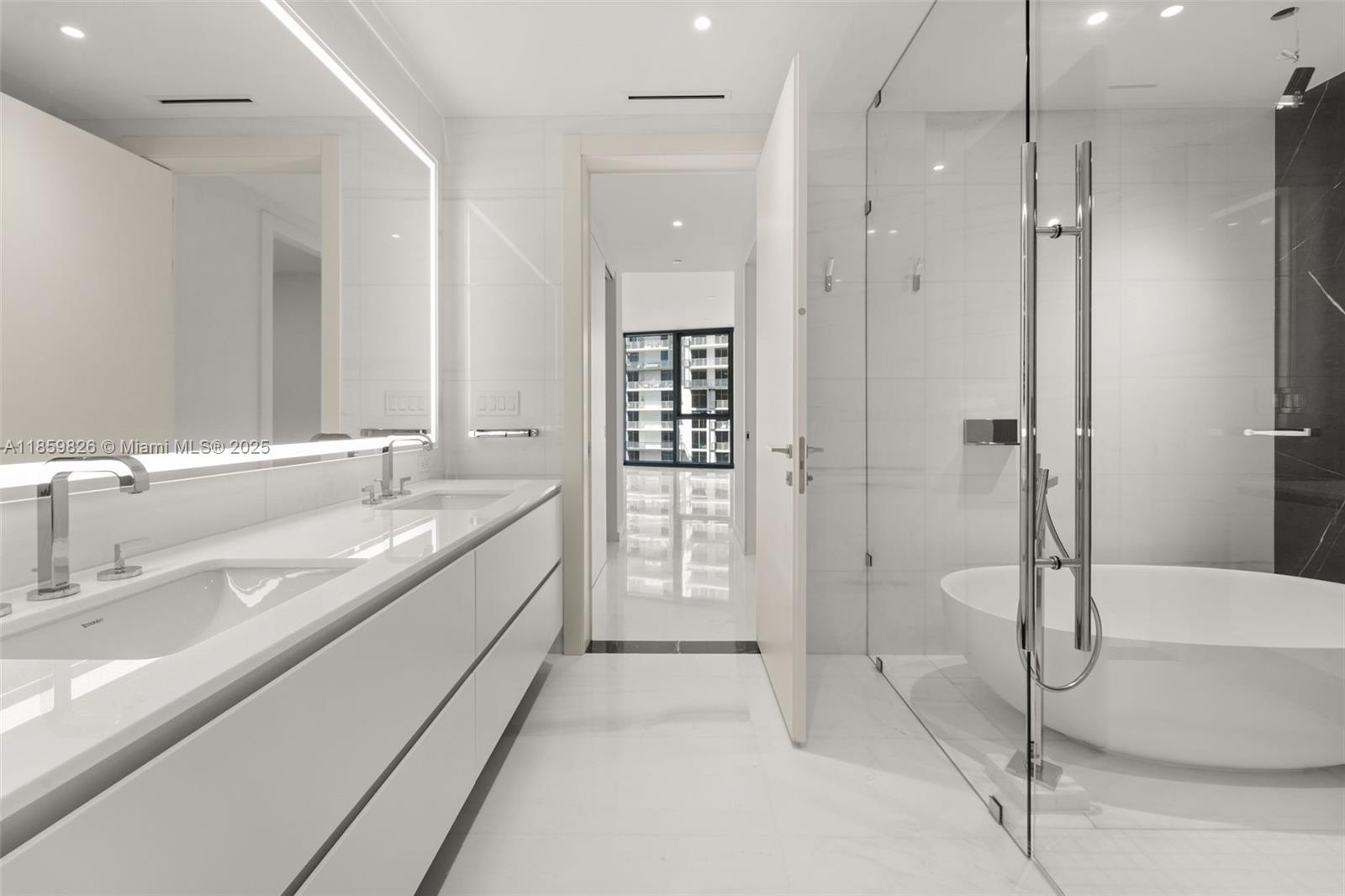 image Aston Martin Residences9