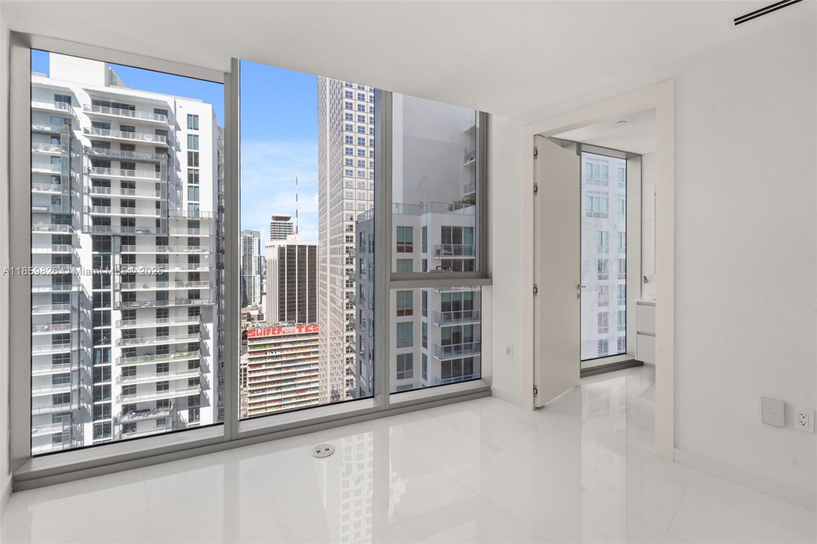 image Aston Martin Residences10