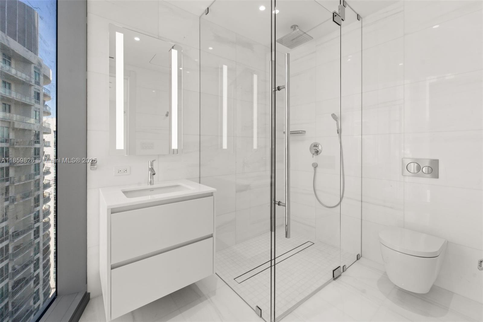 image Aston Martin Residences11