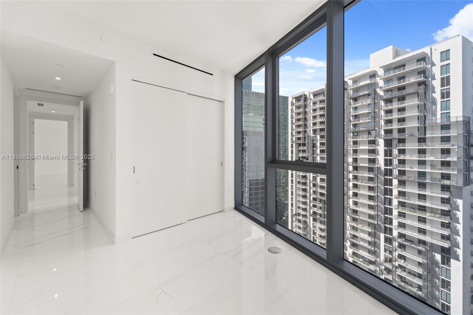 image Aston Martin Residences12