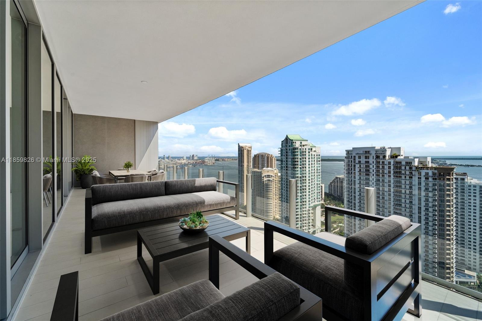 image Aston Martin Residences15
