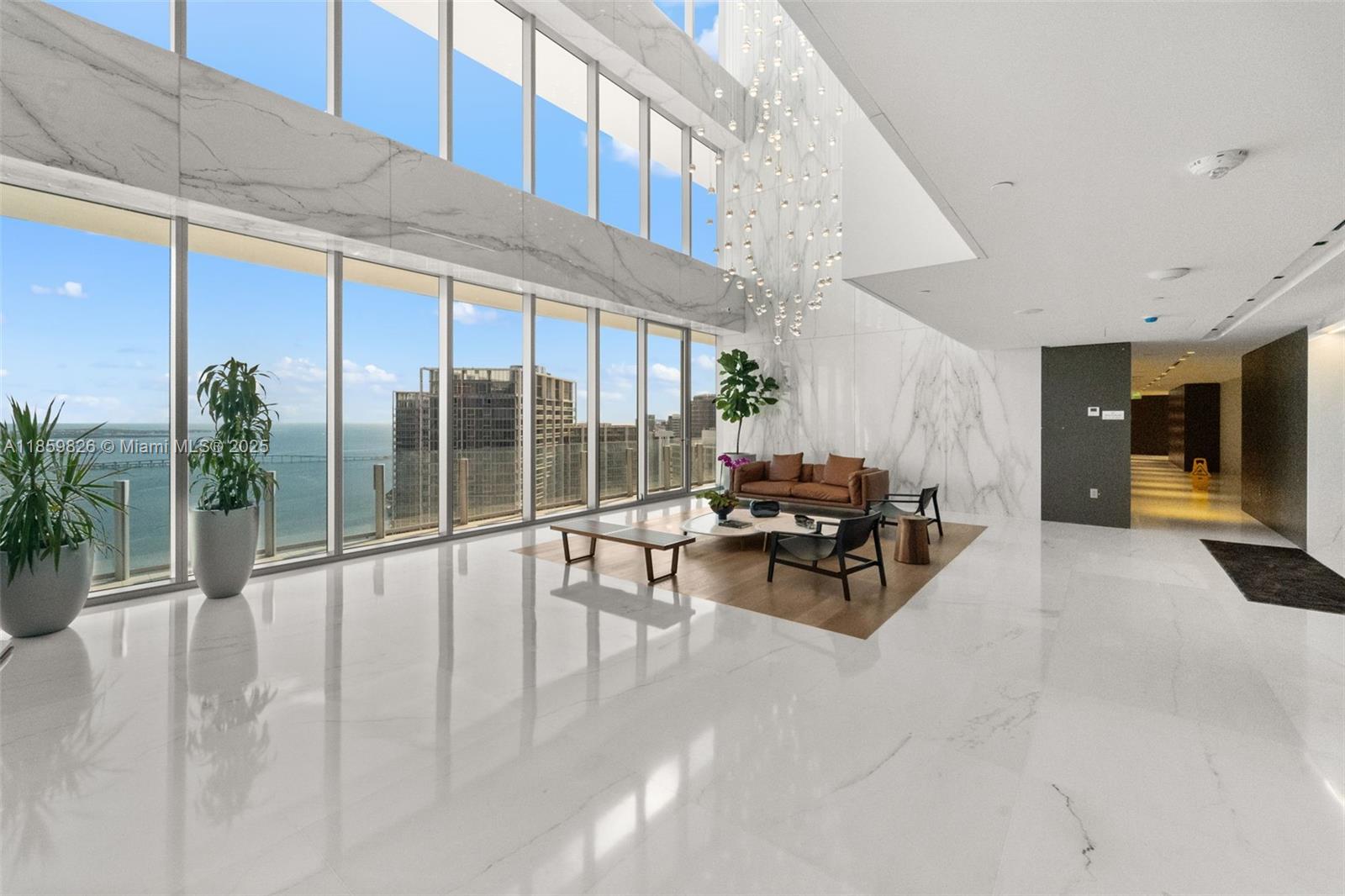 image Aston Martin Residences22