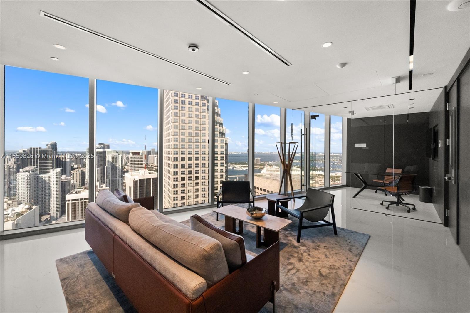 image Aston Martin Residences23
