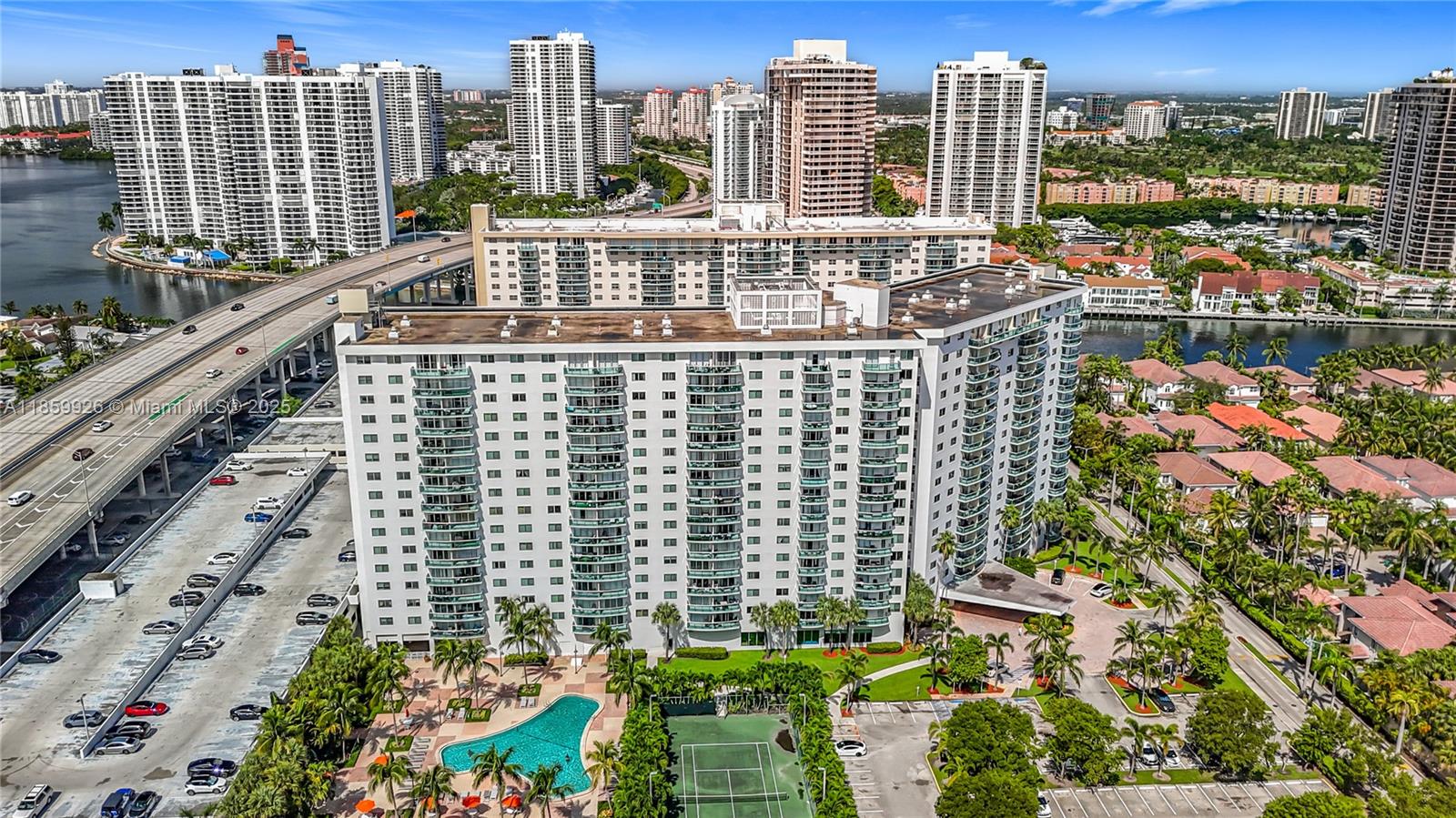 19380 Collins Ave #308