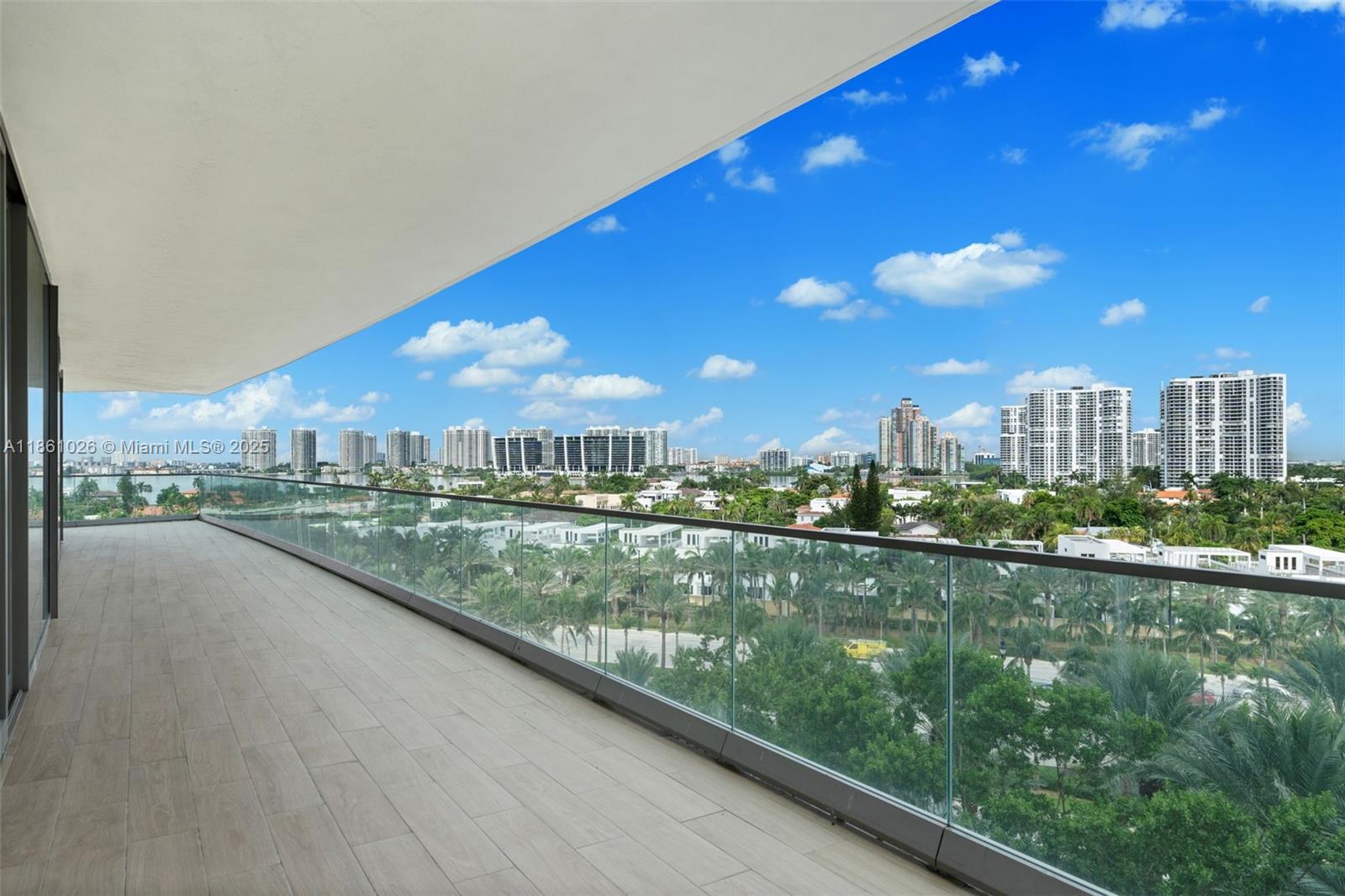 image Residences Of Armani Casa7