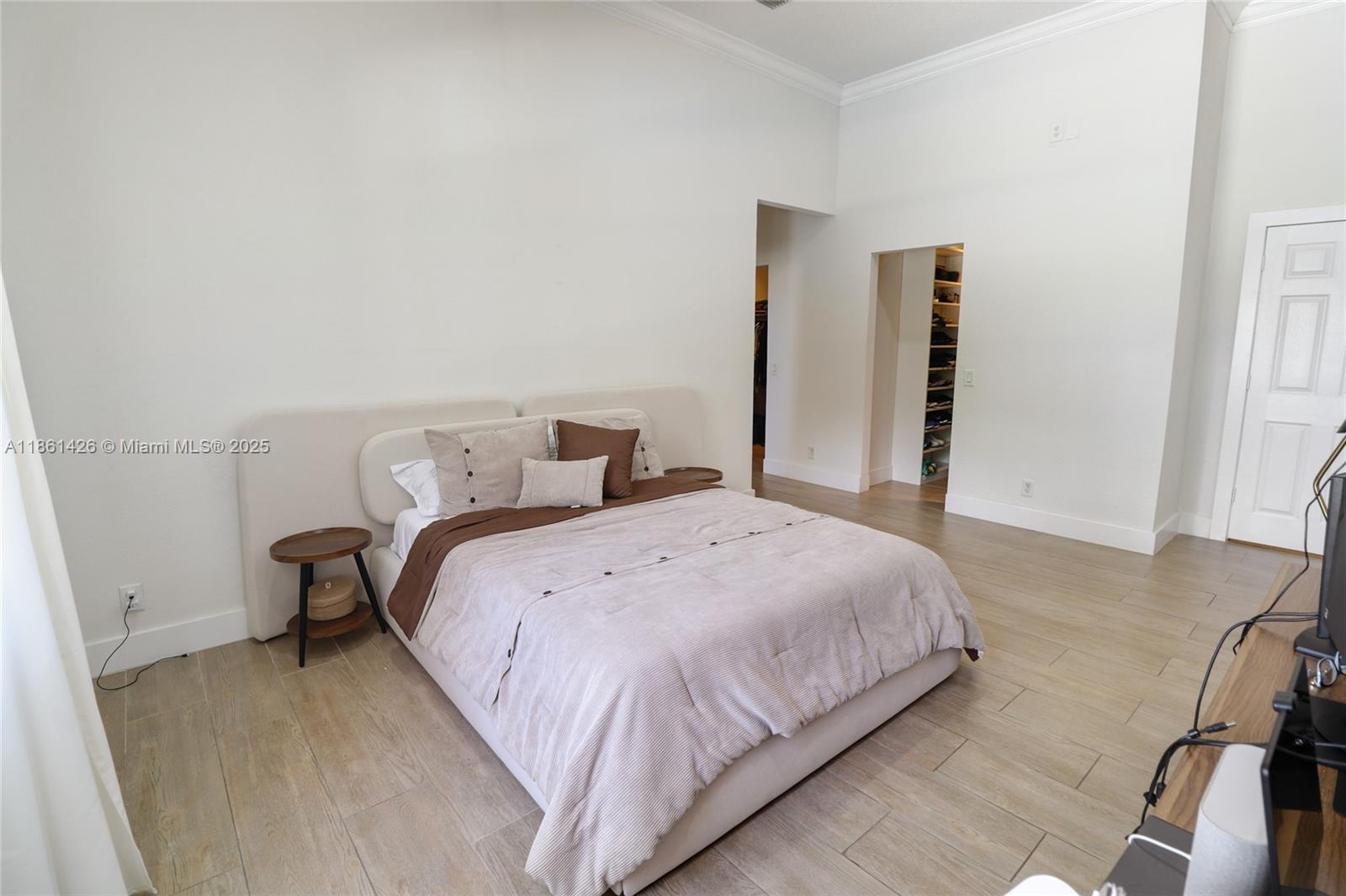 1600 Blue Jay Cir Weston, FL 33327