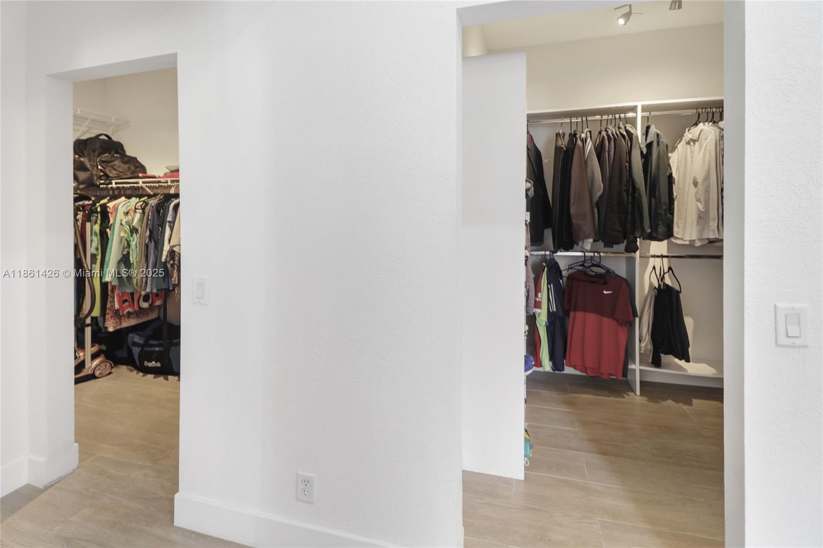 1600 Blue Jay Cir Weston, FL 33327