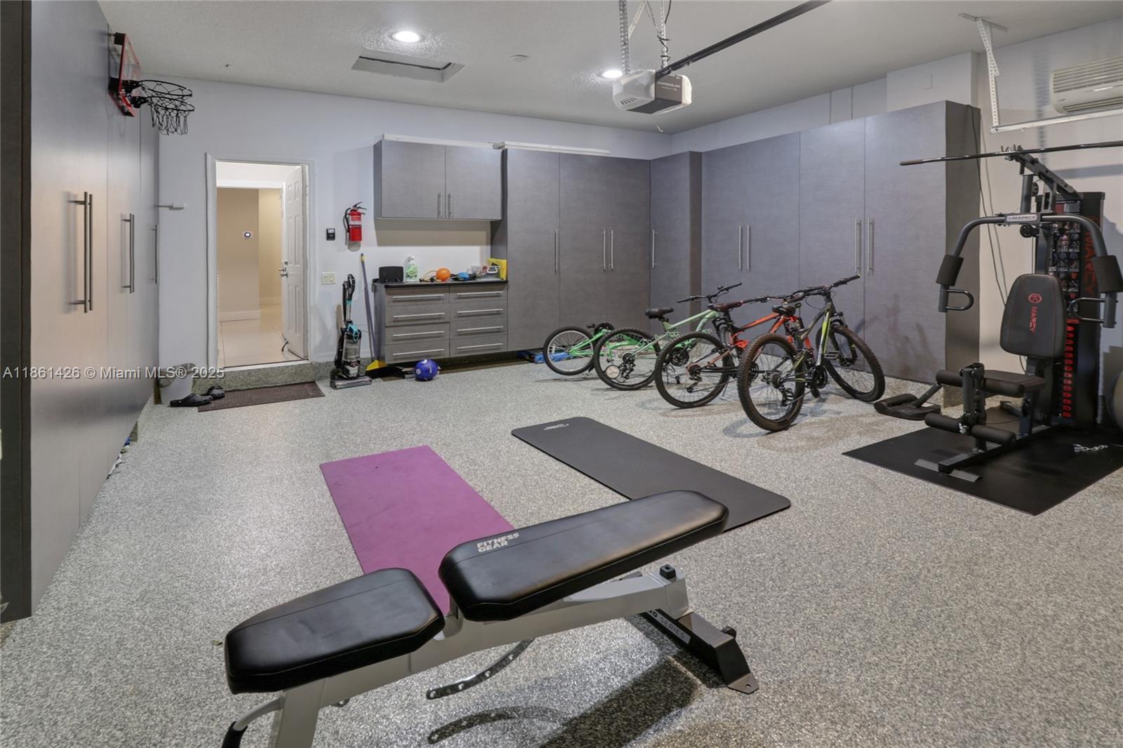 1600 Blue Jay Cir Weston, FL 33327