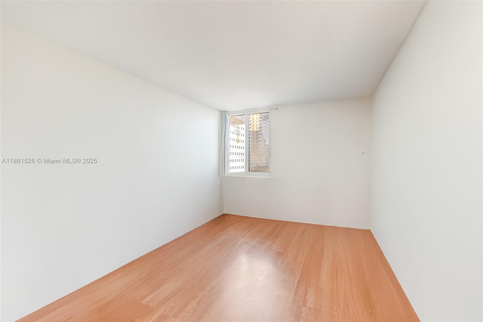 image Madison Downtown Condo14