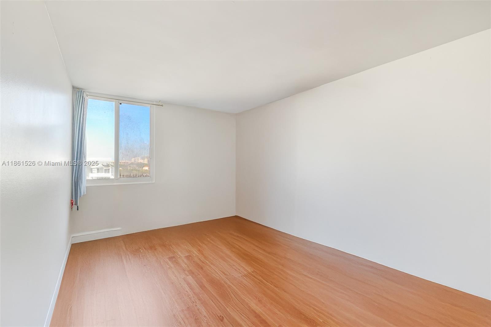 image Madison Downtown Condo15