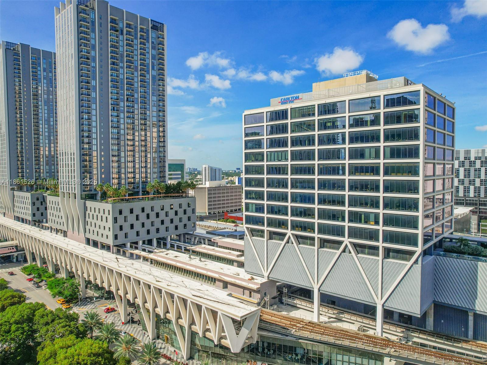 image Madison Downtown Condo39