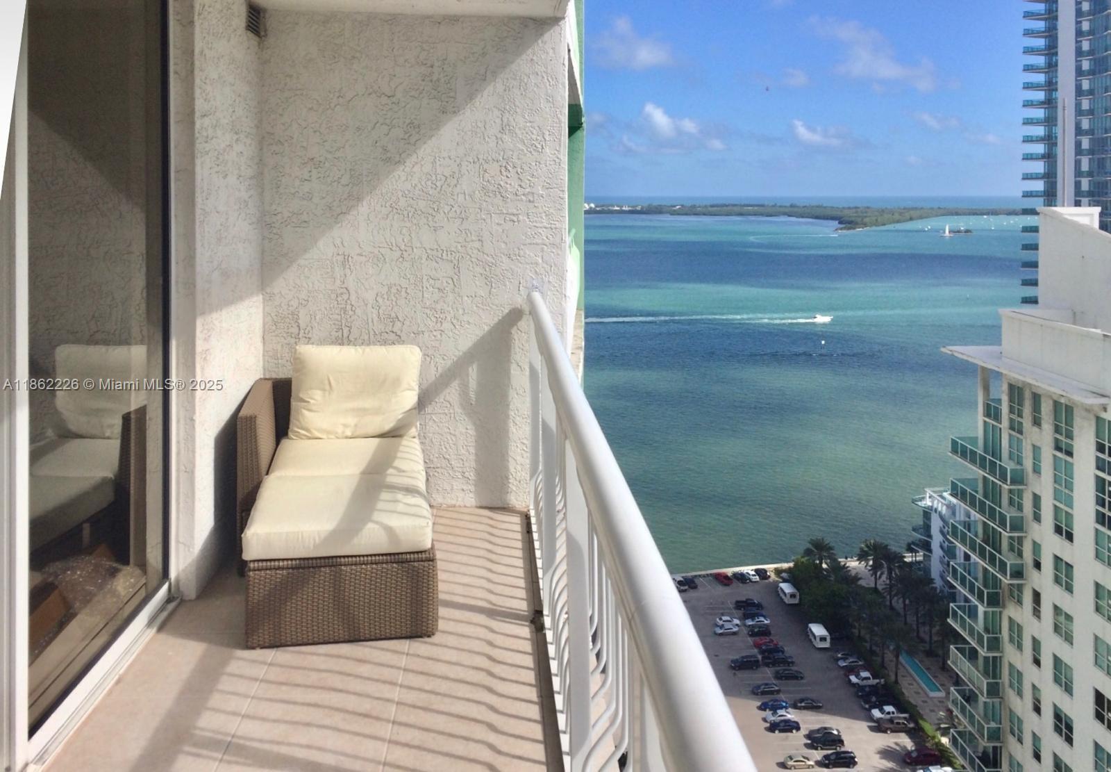 1200 Brickell Bay Dr #3121