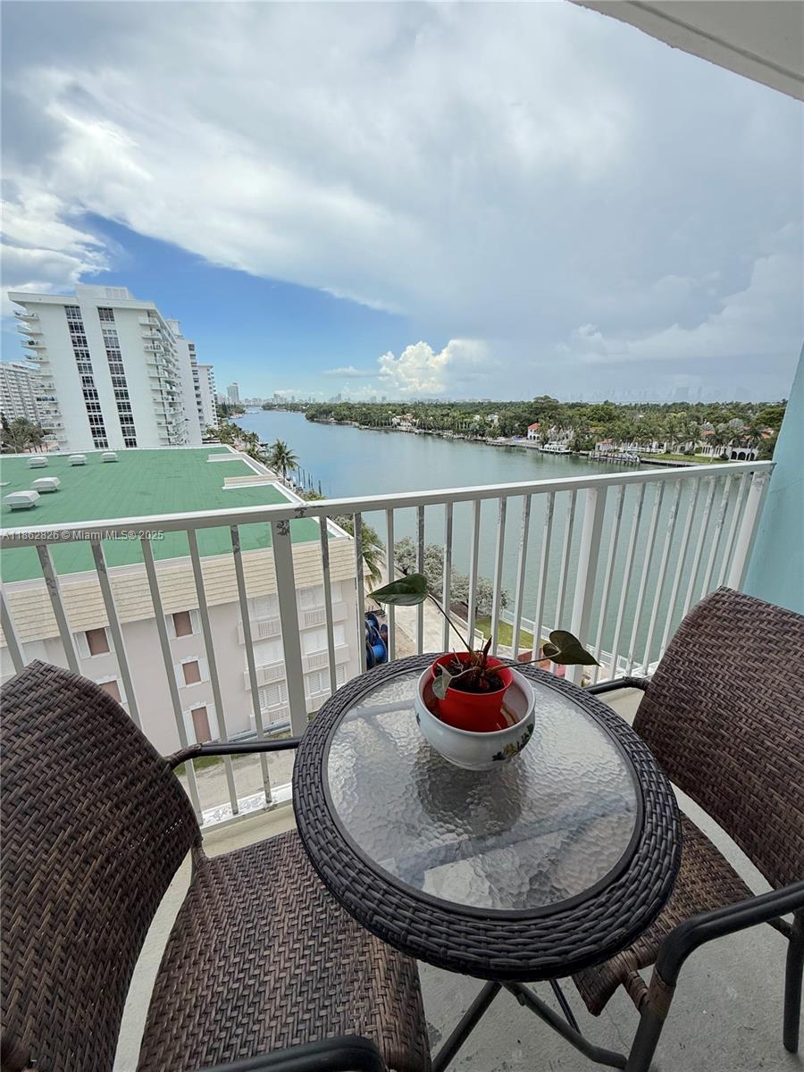 5838 Collins Ave #7G