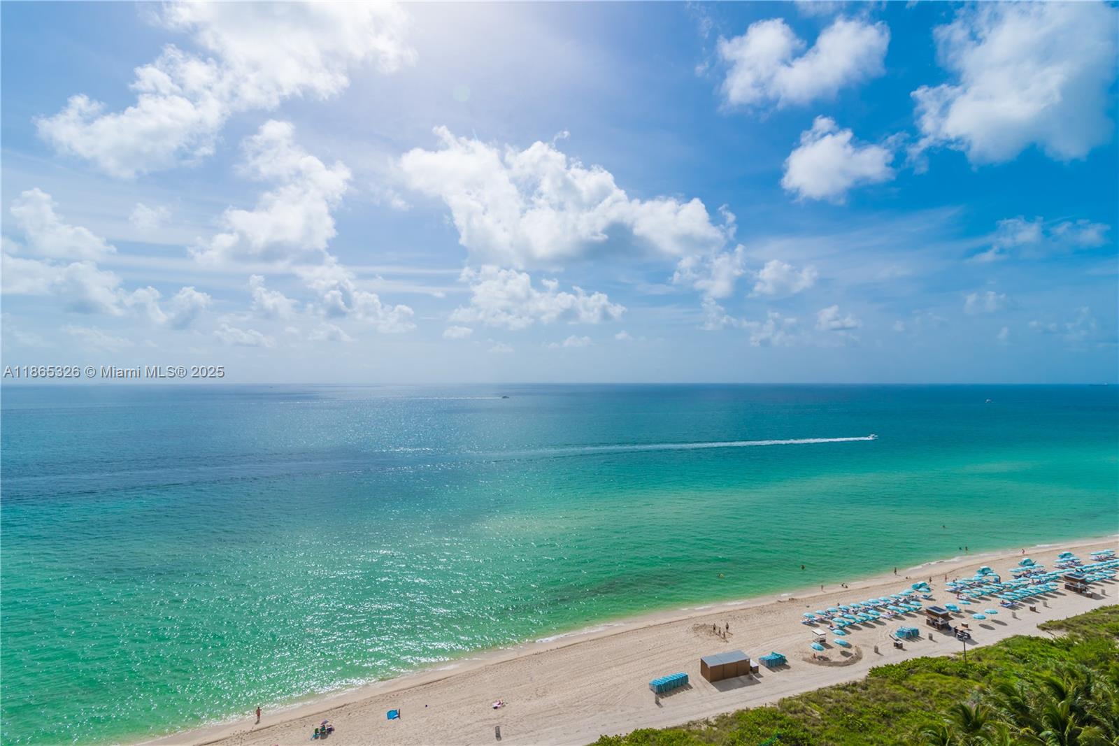 image Carillon Beach5