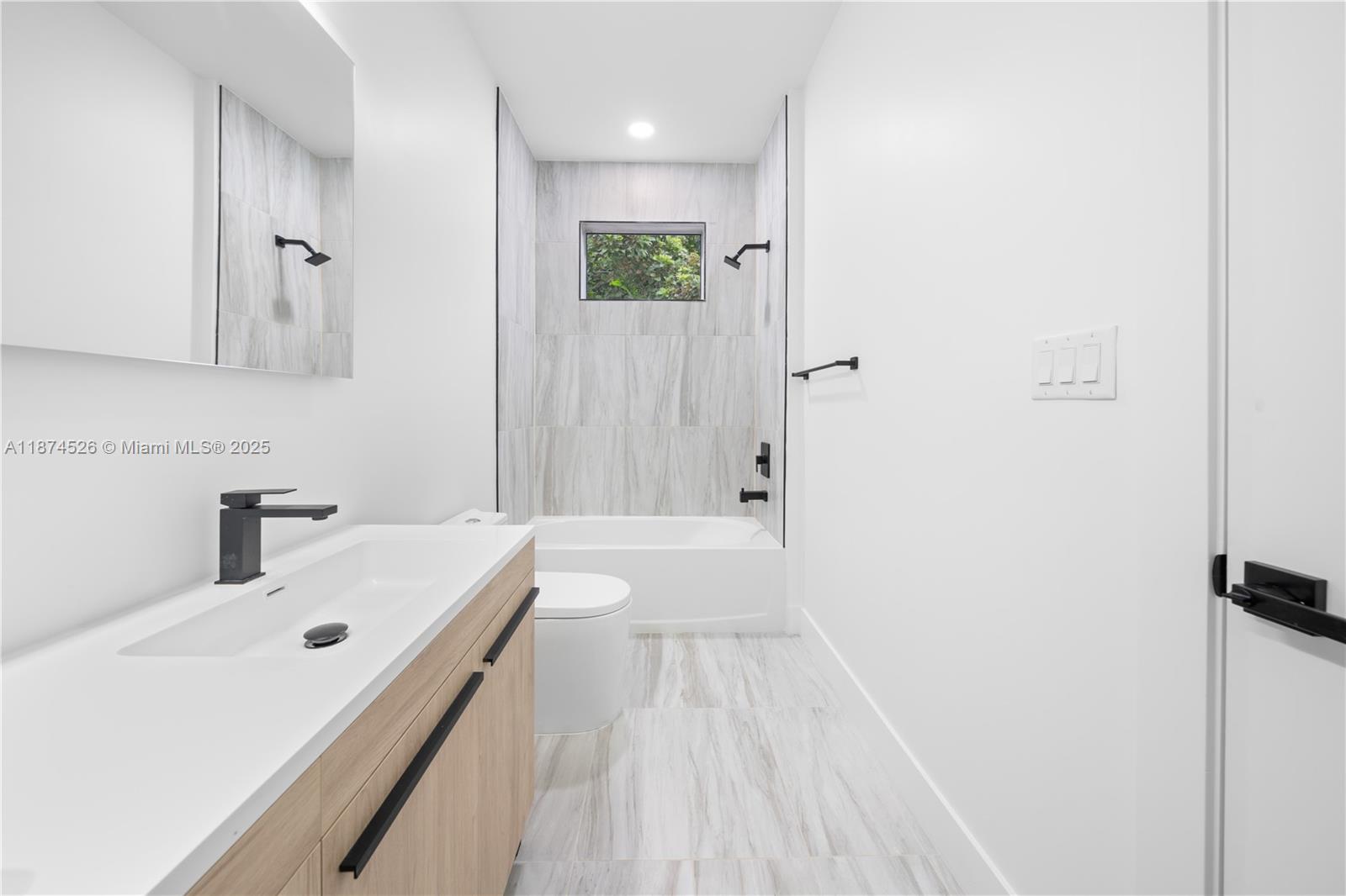 857 SW 14th Ave #A Miami, FL 33135