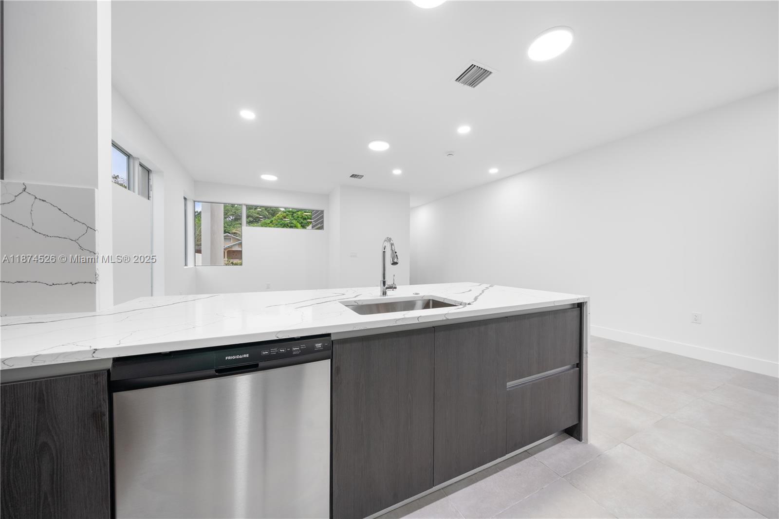 857 SW 14th Ave #A Miami, FL 33135