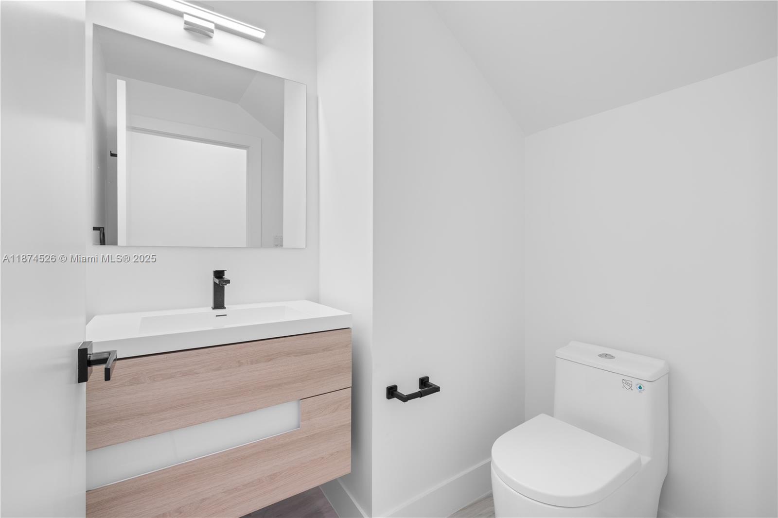 857 SW 14th Ave #A Miami, FL 33135