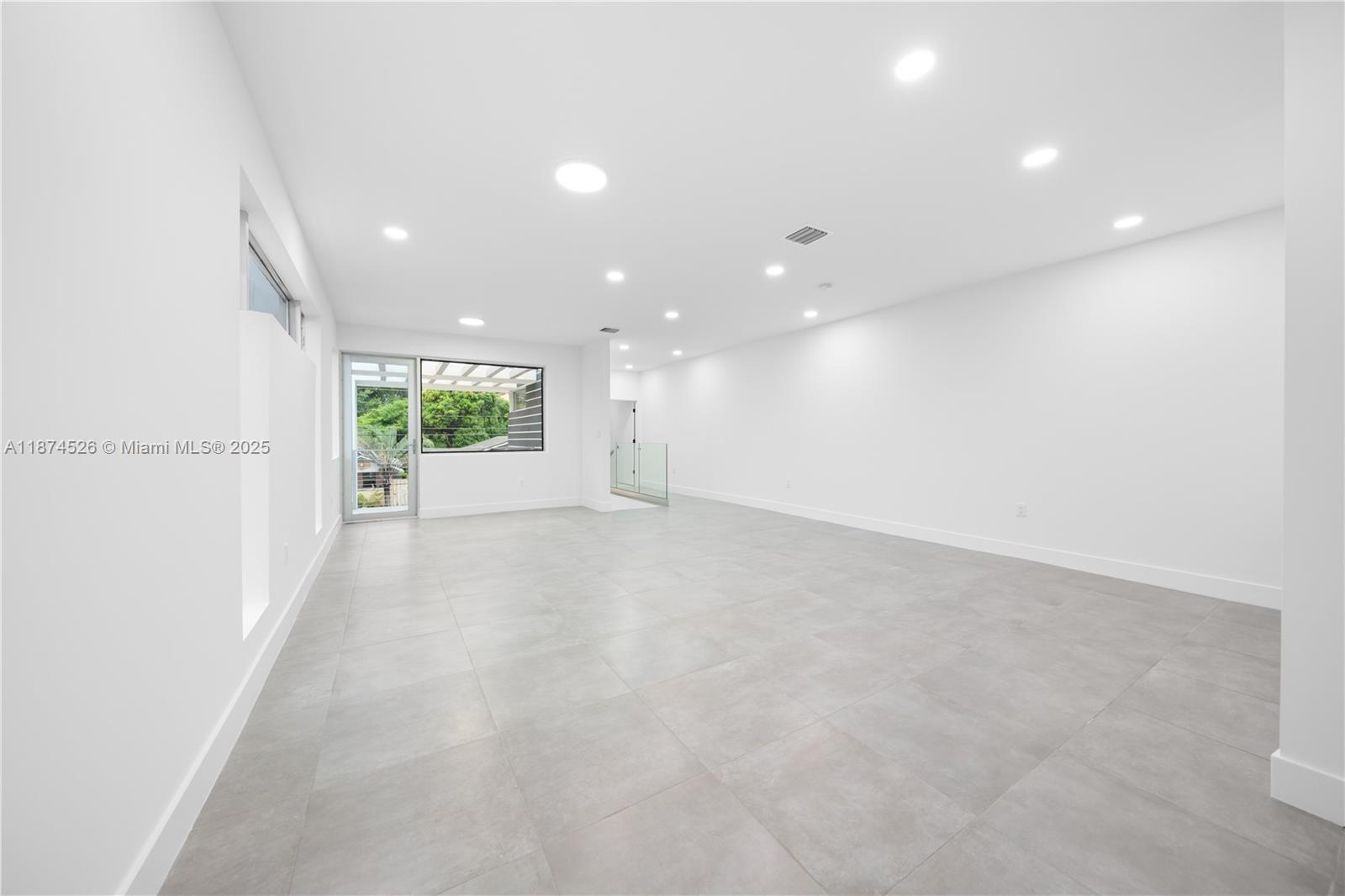 857 SW 14th Ave #A Miami, FL 33135