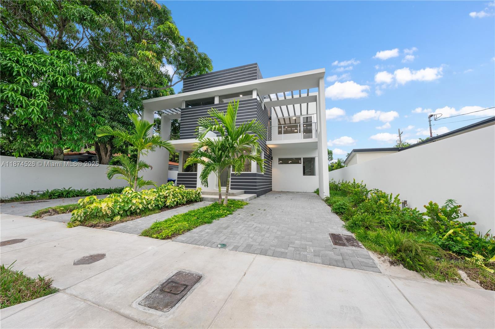 857 SW 14th Ave #A Miami, FL 33135