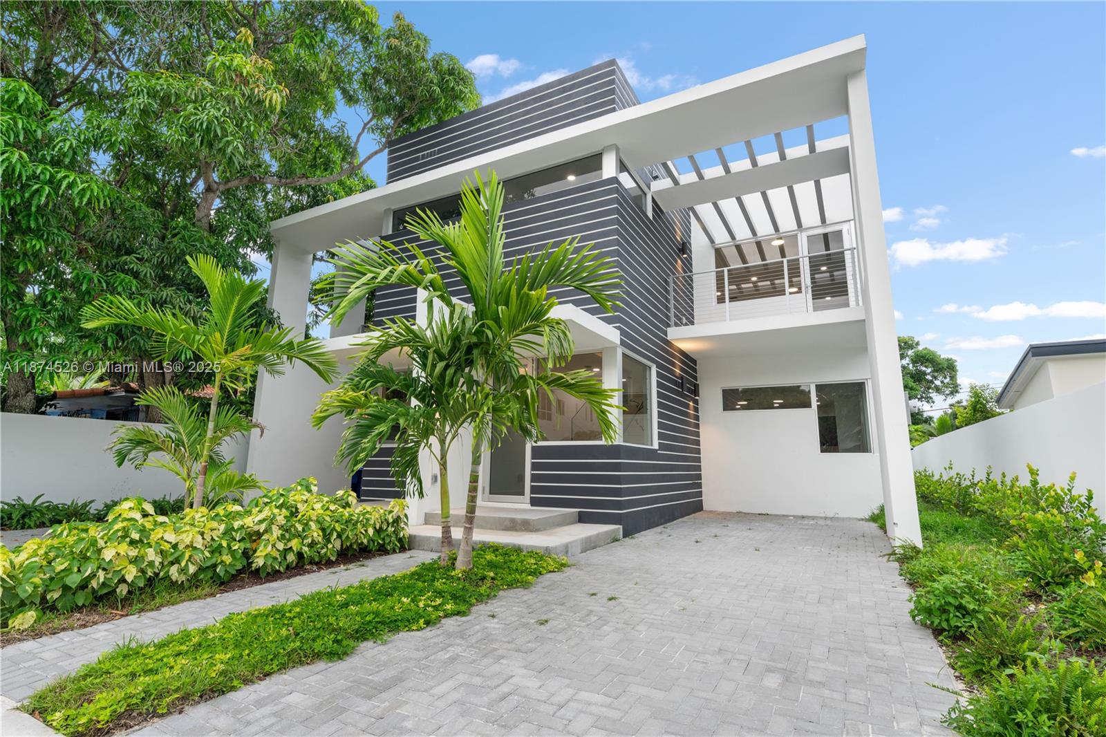 857 SW 14th Ave #A Miami, FL 33135